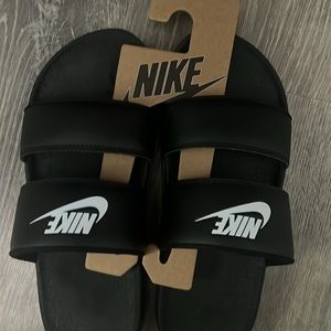 Women’s Nike slides